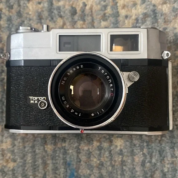 Teron MX Camera with leather holder and light kit from the 1960’s